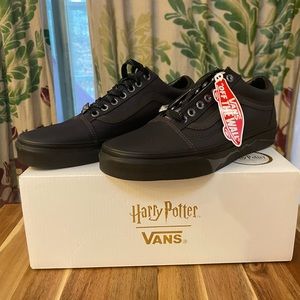 Harry Potter Old School Vans. Women's Size 8.5 New with tags